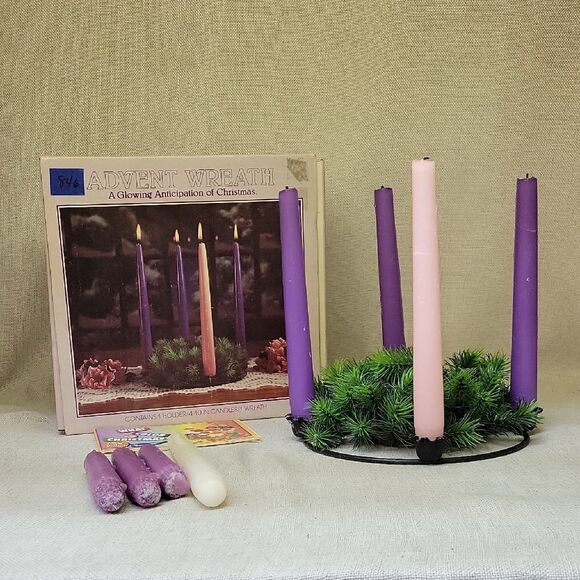 Advent Wreath..A Glowing Anticipation Of Christmas - Picture 1 of 10
